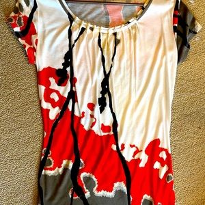 Women’s short sleeve top